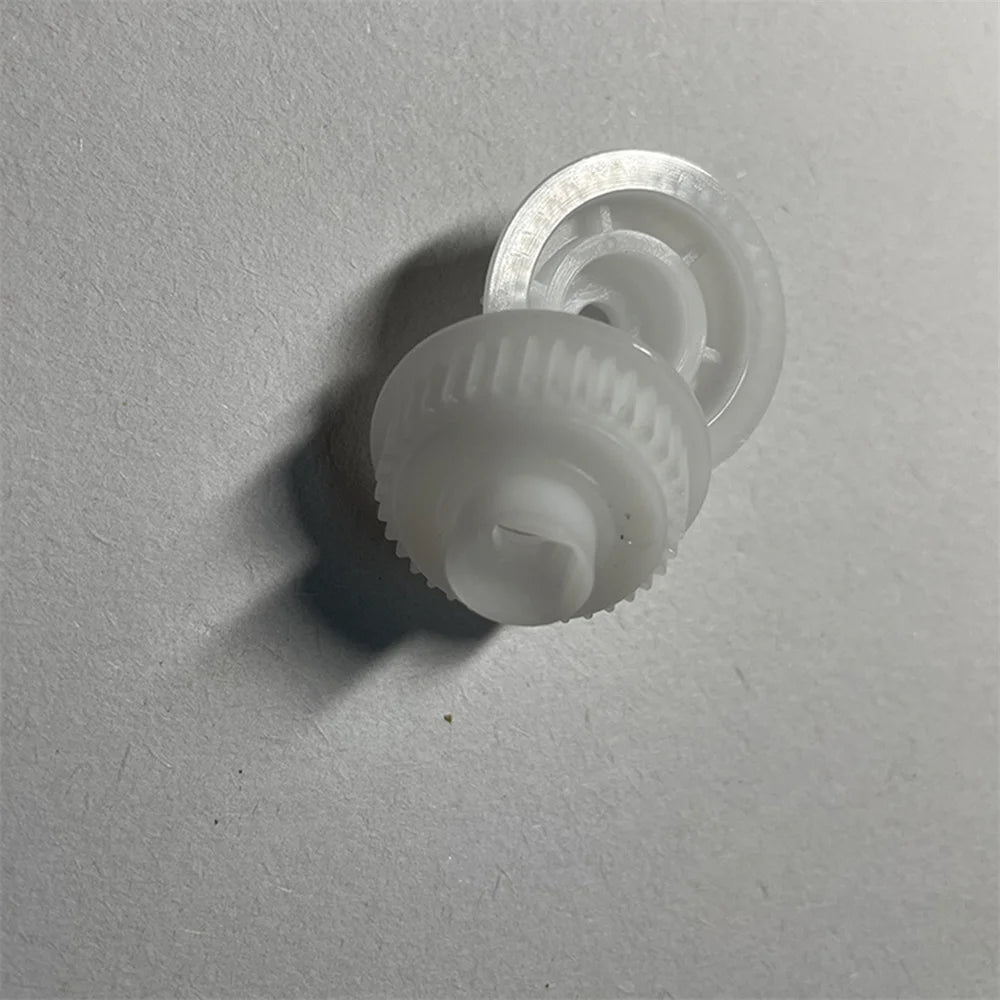 1 pair Vacuum Cleaner Parts Main Brush Gear for Eufy RoboVac 11S/ 11S MAX/ 12/ 15T/ 15C/ 15C MAX/ 30/ 30C 35C Gear Accessories