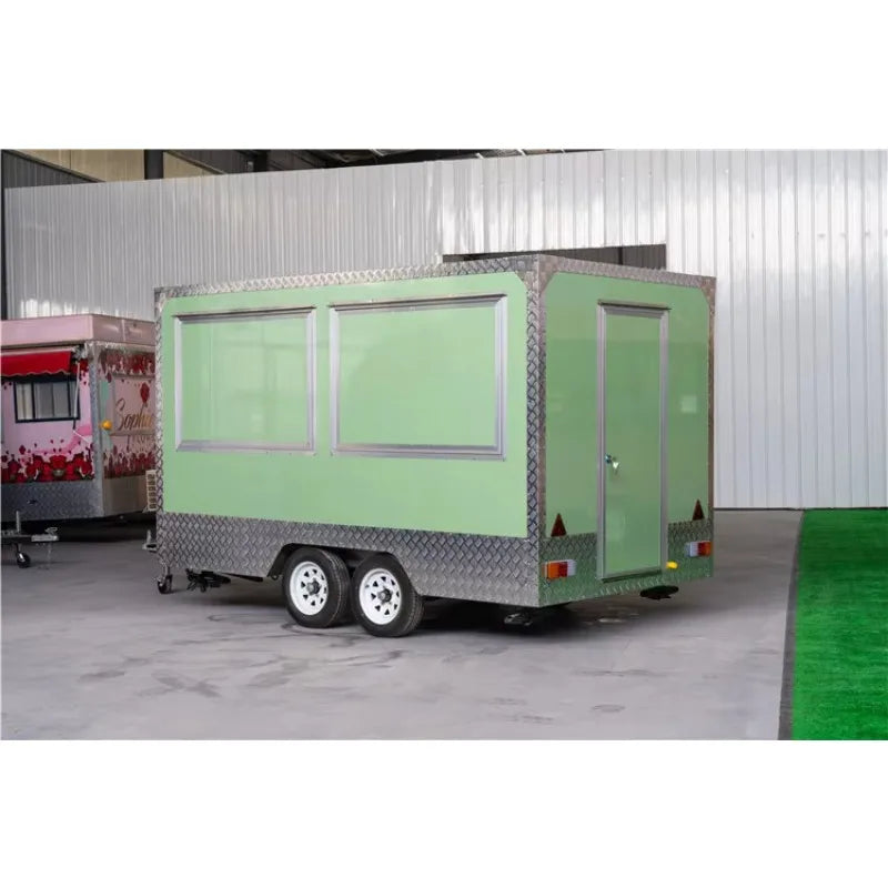 Standard Food Truck Trailer Mobile Kitchen / Ready To Eat Food Van with Full Set Equipment