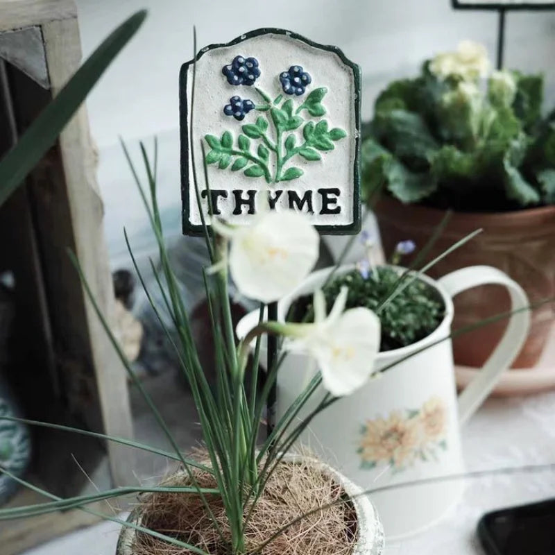 Cast Iron Vintage Plant Markers, Garden Labels, Rustic Decor for Balcony and Yard, English Letter Tags.