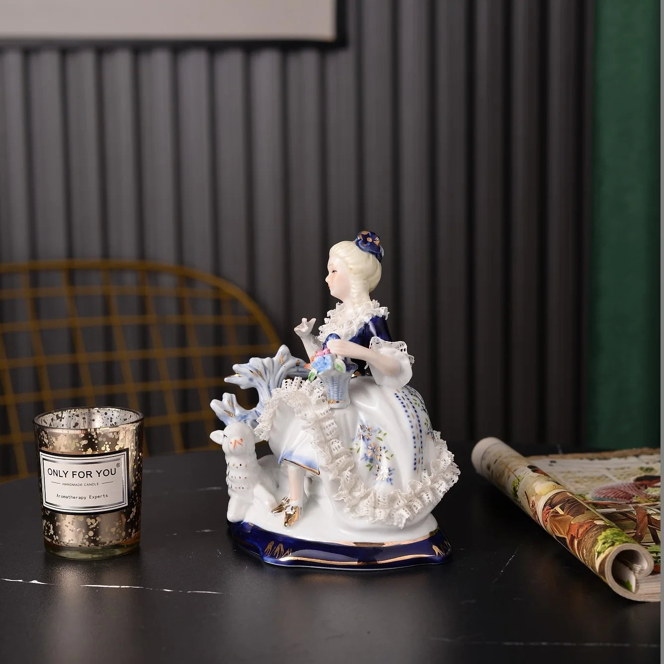 Ceramic Western-style beauty home living room TV cabinet tabletop decorative items, flower baskets, sheep handicrafts and gifts