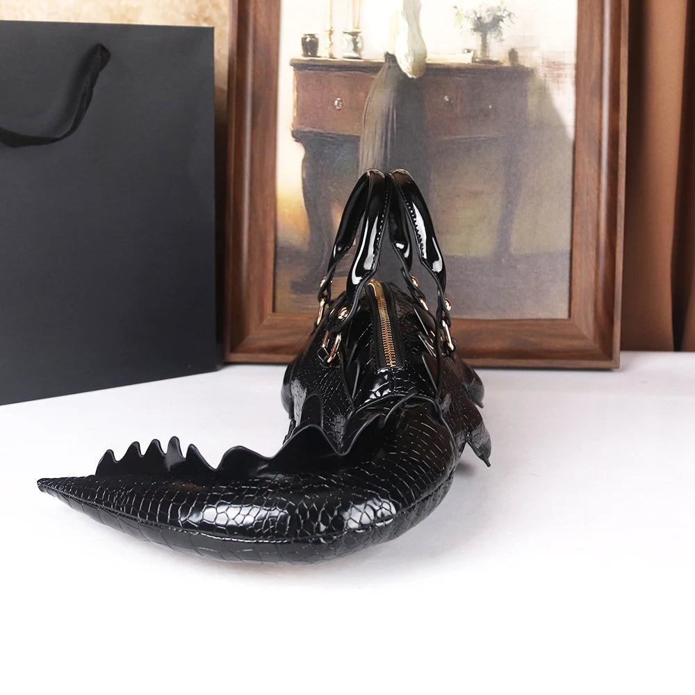 The 2025 new style crocodile bag is a creative and funny three-dimensional crocodile bag for the opposite sex