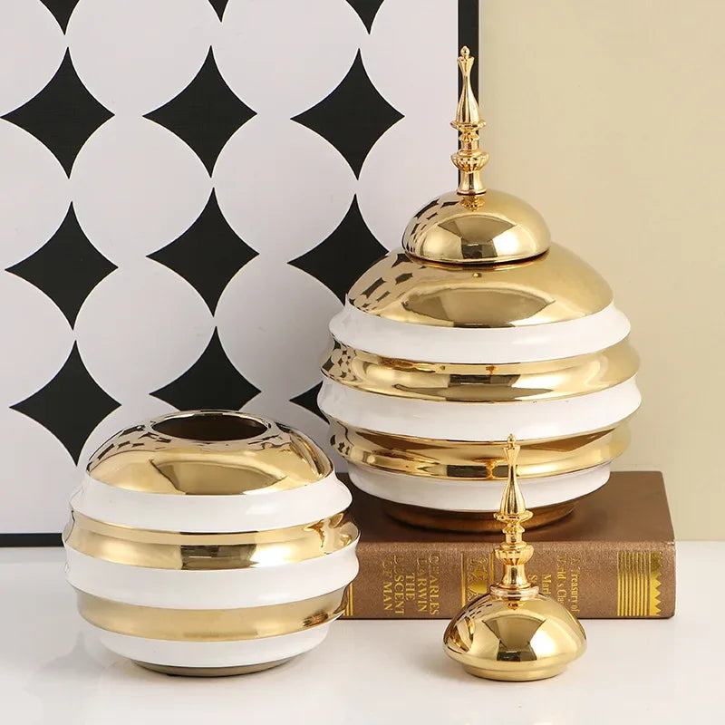 Gold Ceramic Vase Ginger Jar Storage Jar Vintage Porcelain Vase Peaked Lid Storage Tank Flower Vase Dining Table Home Decoration
