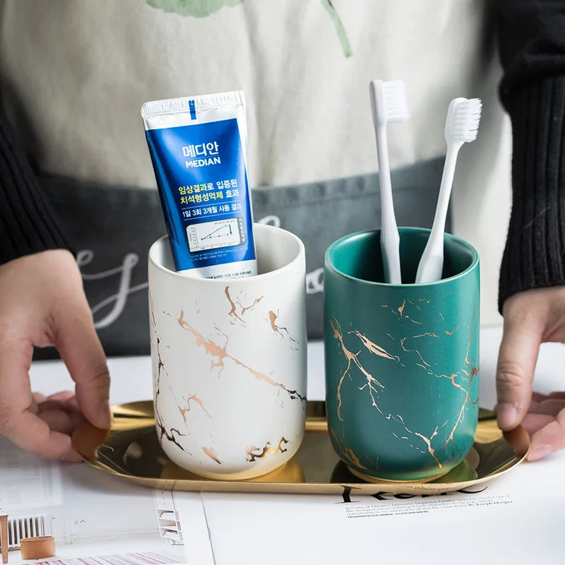 Creative Marbled Gold Plated Mouthwash Cup Couple Toothbrush Holder Bathroom Accessories Ceramic Mouthwash Cup Home Decoration