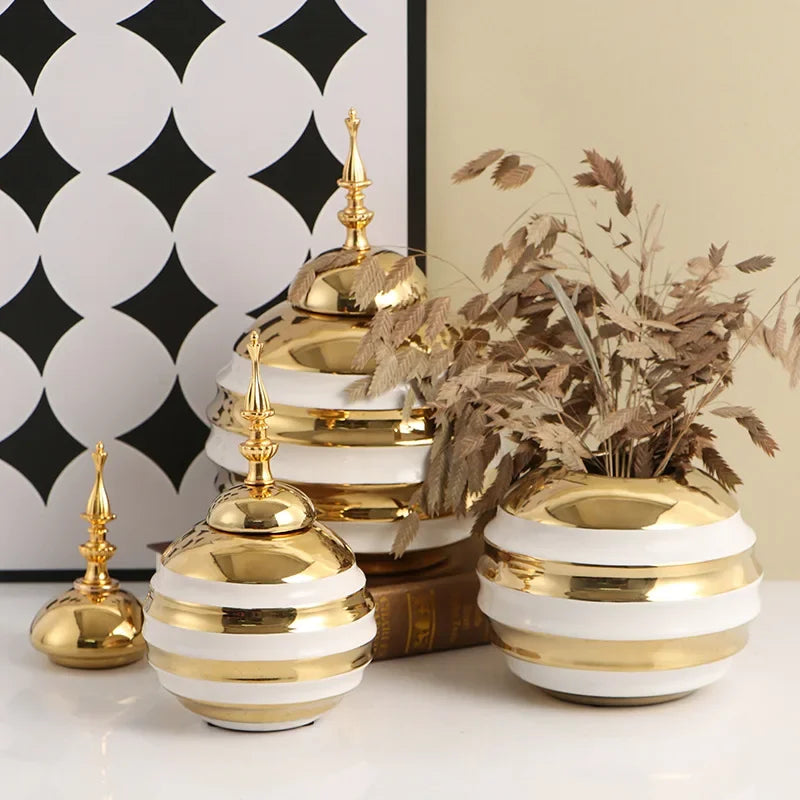 Gold Ceramic Vase Ginger Jar Storage Jar Vintage Porcelain Vase Peaked Lid Storage Tank Flower Vase Dining Table Home Decoration