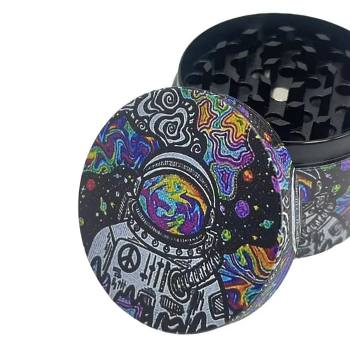 50mm Metal Astronaut Herb Grinder 4-Layer Spice Mill Mortar Raw Grass Tobacco Grinder Kitchen Tool Cigarette Smoking Accessories