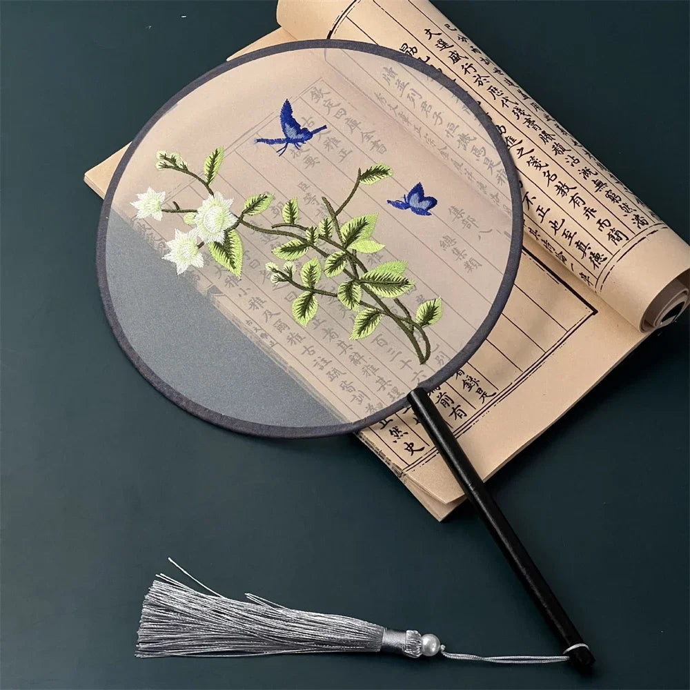 Chinese Ancient Style Round Fan Silk Embroidered Cheongsam Fan Dance Performance Photography Props Vintage Home Decor