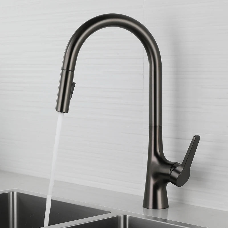 Brushed Gold Pull Out Kitchen Faucet Deck Mounted Stream Sprayer Hot and Cold Water Wash Sink Mixer Tap Brass 360 Rotation Crane