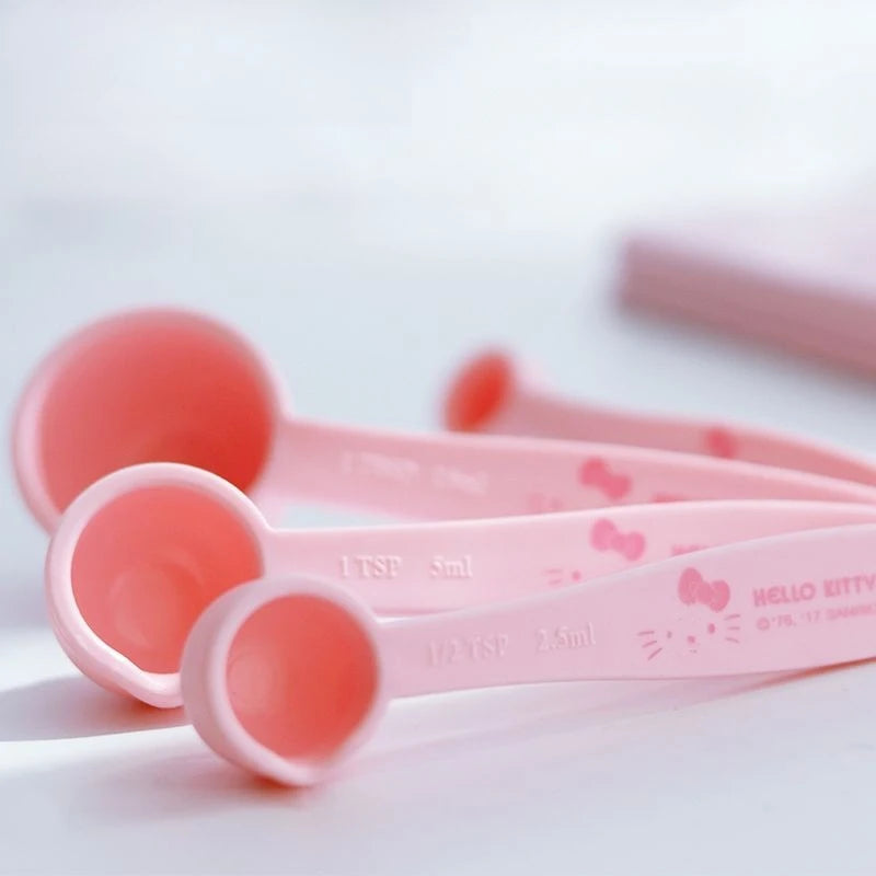 Hello Kitty printed measuring spoon set cute cartoon kitchen baking spoon for daily use with double-sided scale for cooking