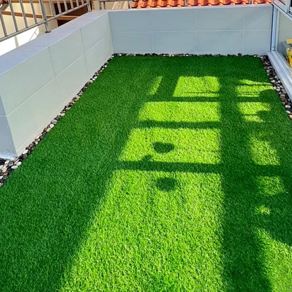 10-Pack Interlocking Artificial Grass Deck Tiles (12"x12")