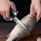 Stainless steel kitchen scissors with multi-functional chicken bone cutter are suitable for cooking, baking and meal preparation