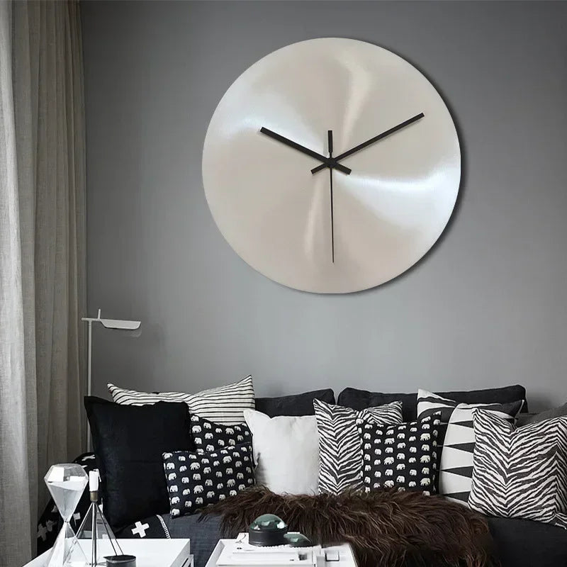 Nordic Minimalist Industrial Style Silver Living Room Clock Without Digital Decoration Clock Modern Circular Clock Decoration