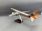 Jetstar Airways A321 1/100 Scale 47cm Collectible Plane 321 Jetstar Toy Airplane Model for Aviation Souvenir Plane Toy with Stan
