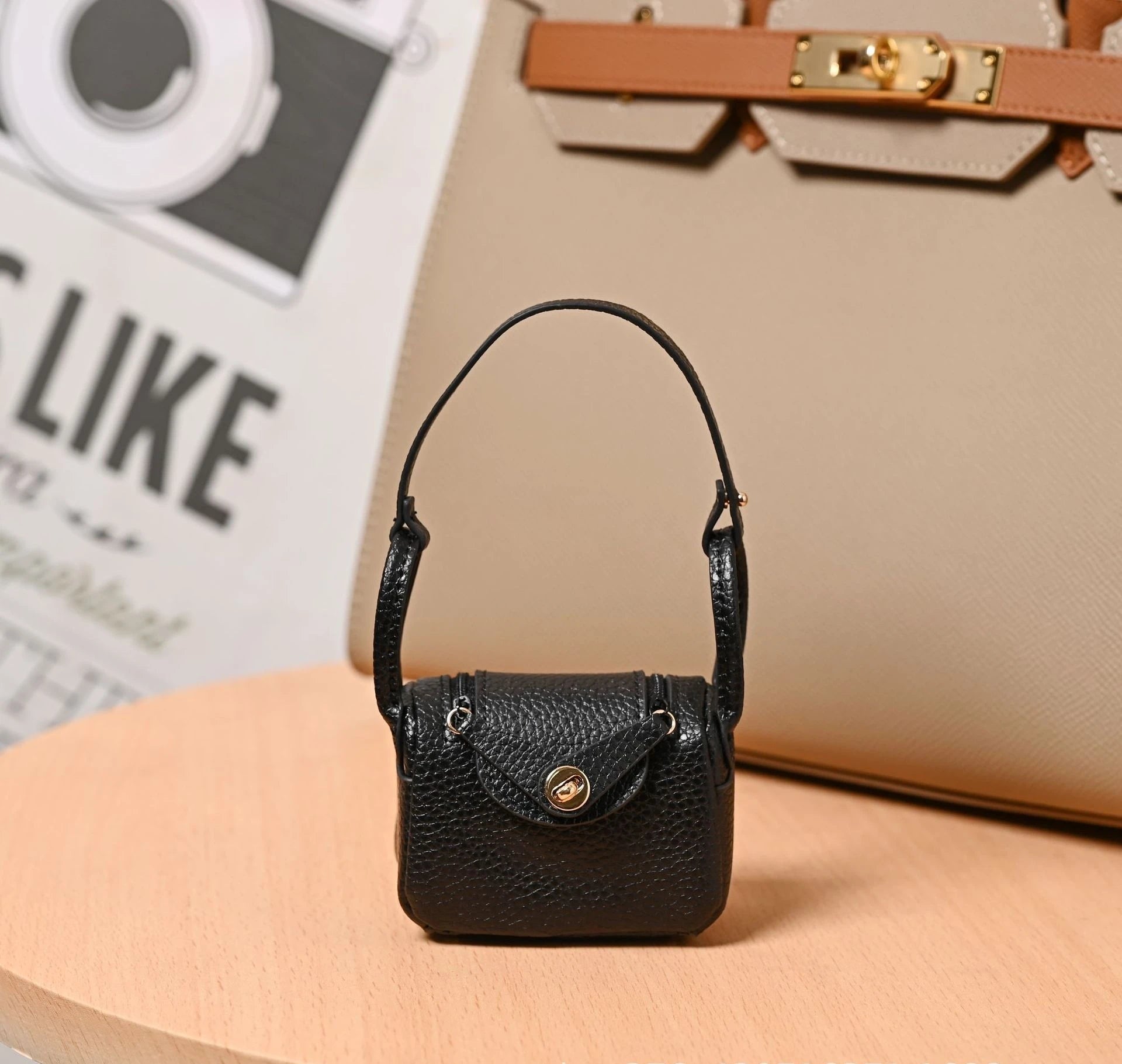 Classic Solid Color Mini Bag Advanced Bluetooth Earphones Storage Bag Change Cart Creative Keychain Decoration Lightweight