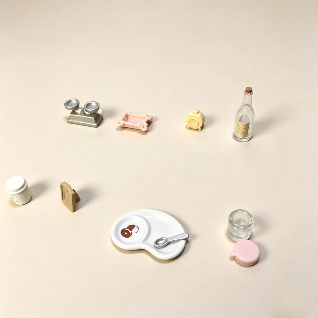 Forest Family Kitchen and Tableware Accessories, Dollhouse Miniature Kitchenware, Cute Food and Drink Props for Pretend Play