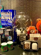 Gashapon Machine Candy Dispenser Professional Mini Vending Machine Figurines Toys for Kids Egg Twisting Decoration Crafts