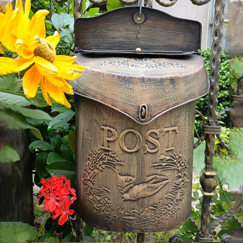 Rustic Free Standing Outdoor Wall Mount Mailbox Vintage Metal Wrought Iron Mail Boxes Retro Postbox for Garden Residential Decor