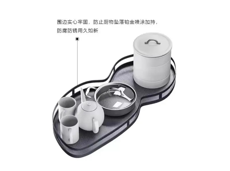 Kitchen corner rotation, small-sized monster flying saucer