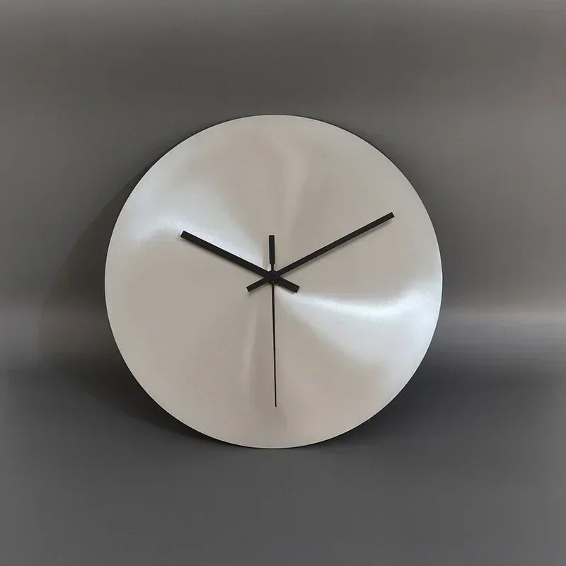Nordic Minimalist Industrial Style Silver Living Room Clock Without Digital Decoration Clock Modern Circular Clock Decoration