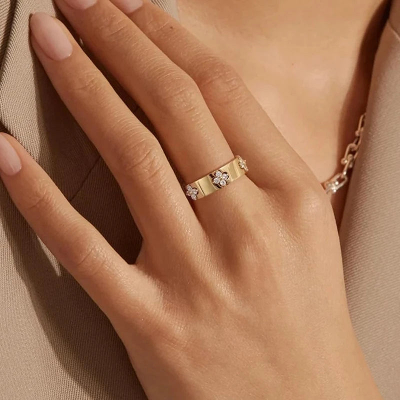 BAMOER 925 Sterling Silver Lucky Clover Moissanite Ring - Gold Plated D Color Round Cut Wide Band for Women | AlluCanFind