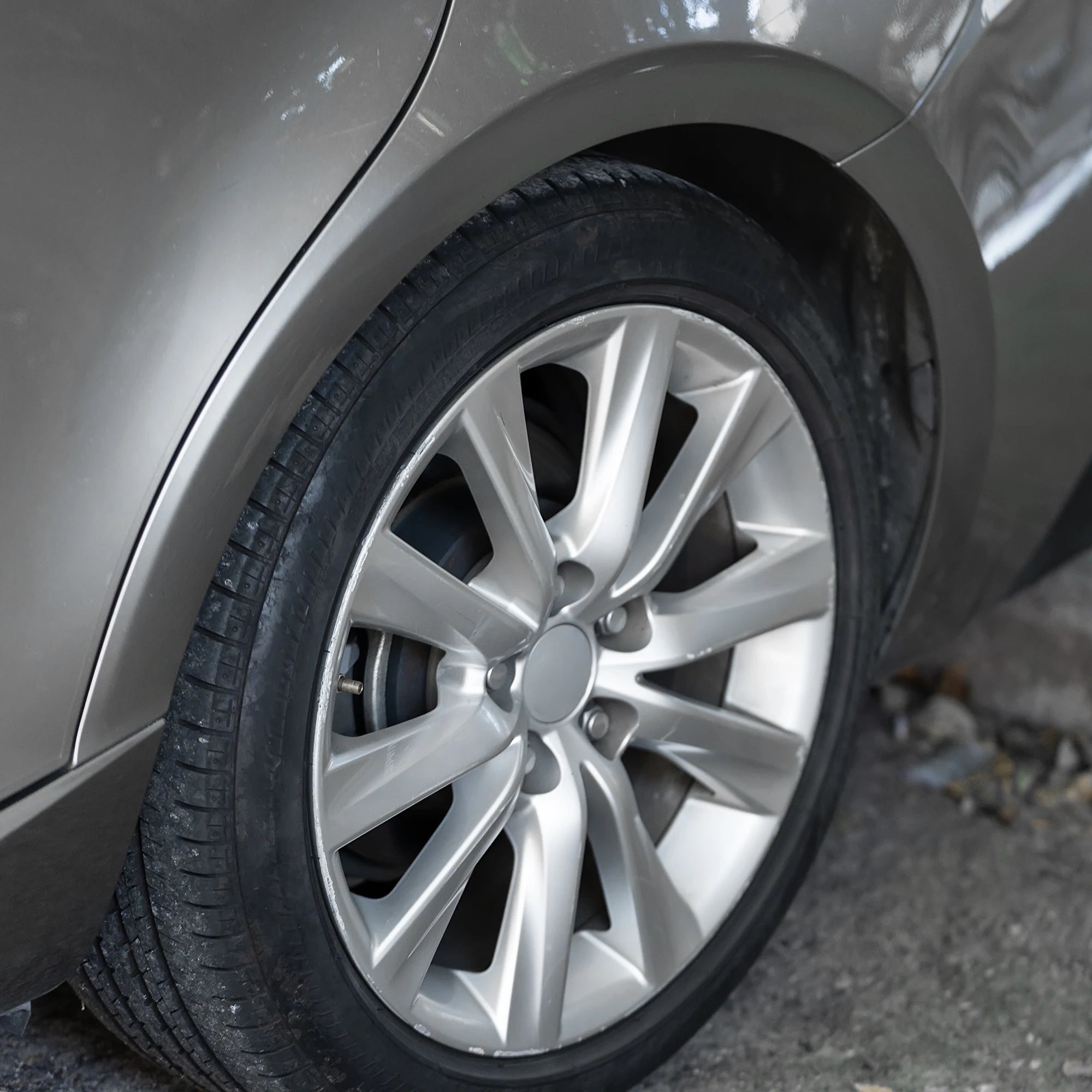 X Autohaux M14x1.5 Car Wheel Lock Lug Nuts Set Anti Theft Lug Nut Screw Fit for Tesla 3 S X Y 2012-2022-Pack of 5 Silver Tone