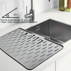 Kitchen Silicone Drain Mat with Built-in Drainage Design Easy to Clean Suitable for Countertops Sinks Refrigerators
