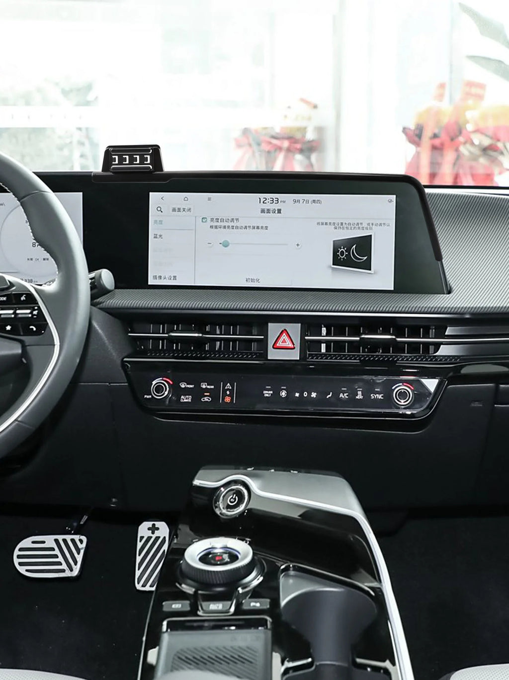 Car Cell Phone Holder Wireless Charger Strong Rotatable For Kia EV6 2021-2024 Mobile Support For Car Auto Interior Accessories