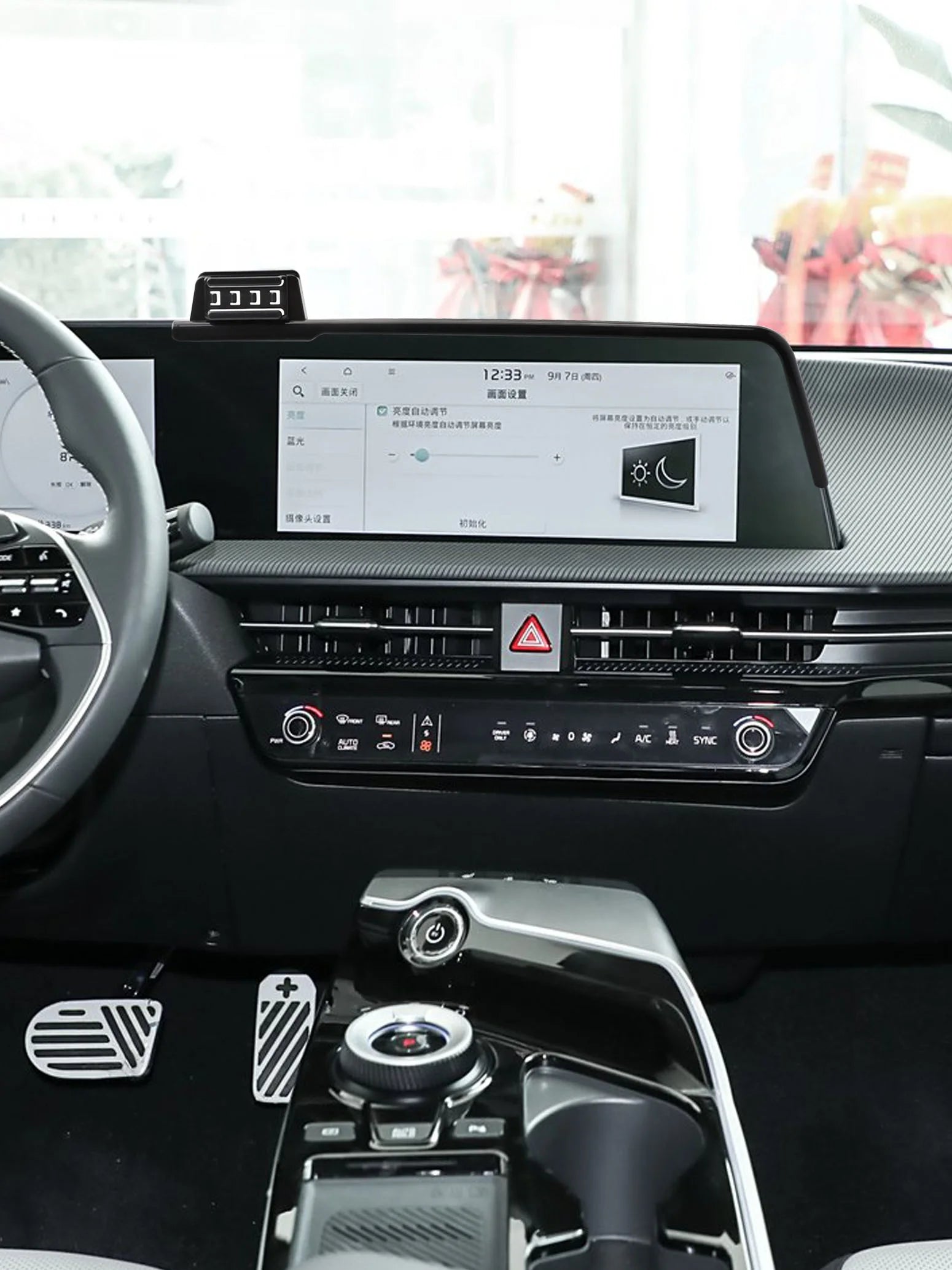 Car Cell Phone Holder Wireless Charger Strong Rotatable For Kia EV6 2021-2024 Mobile Support For Car Auto Interior Accessories